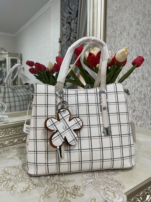 Новая женская сумка Yangi sumka chiroyli rangi yorqin