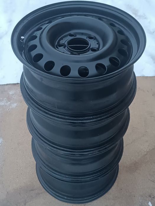 R-15 штамп 5*112 оригинал мерс темир диск. Не дорого.срочно.