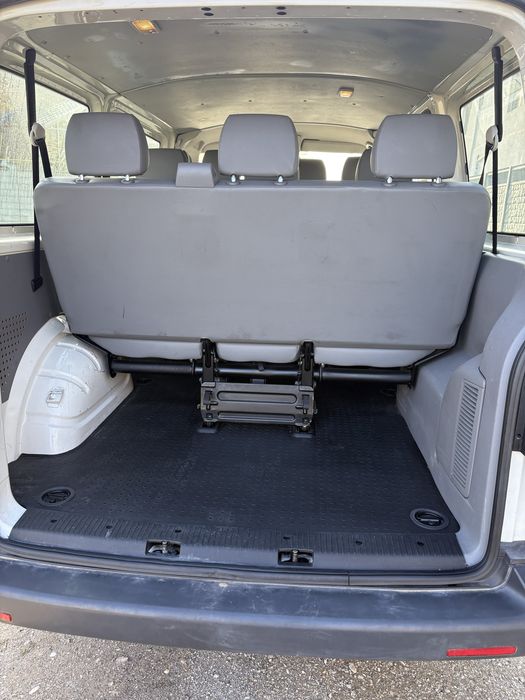VW T5Caravel 9locuri 2010,1.9 TDI 105CP,AC.Euro4 RAR efectuat