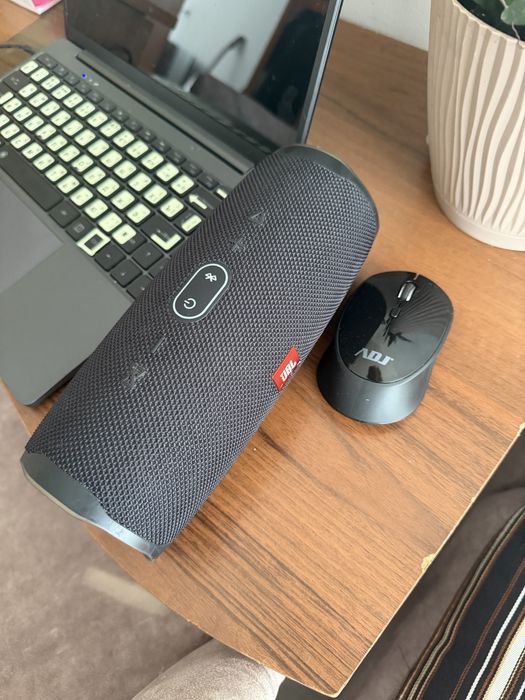 Jbl charge4 новая колонка с функцией беспроводной зарядки (powerbank)