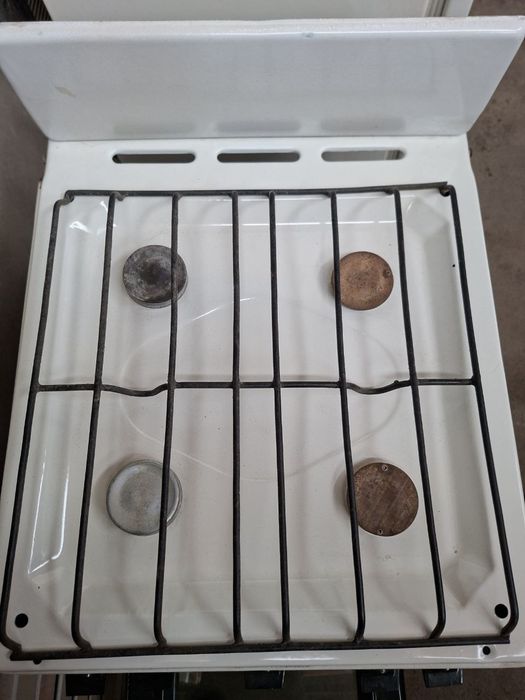 Газ плита четырёх комфорочная