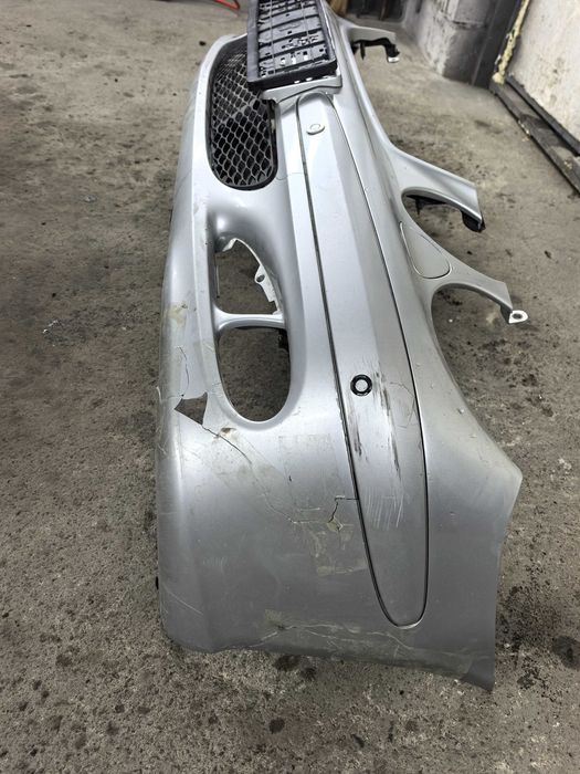 Бампер передний Мерседес 211