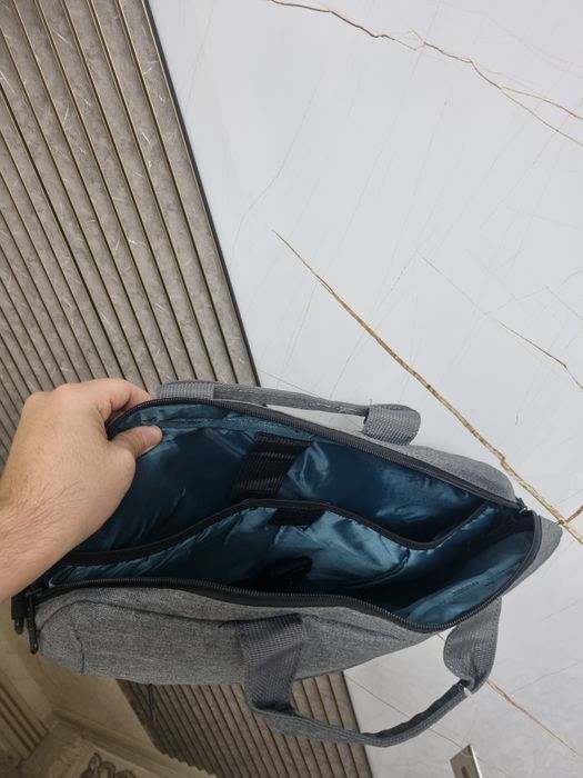 новая сумка для ноутбука(достава)