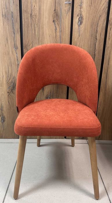 Продам стул дерево