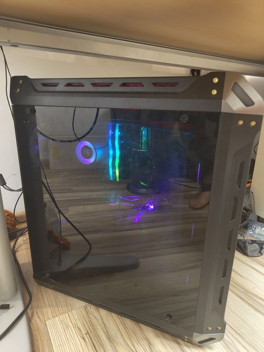 Мощен настолен компютър