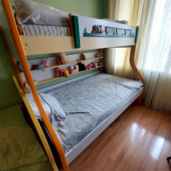 Продам шкаф- лестница