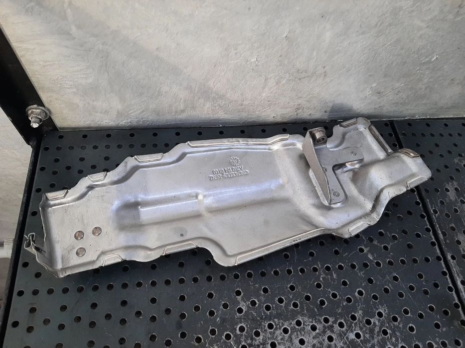 scut protectie termica motor 2.0b 260920 mercedes a-class a35 amg w177  euro 6 a2601540100