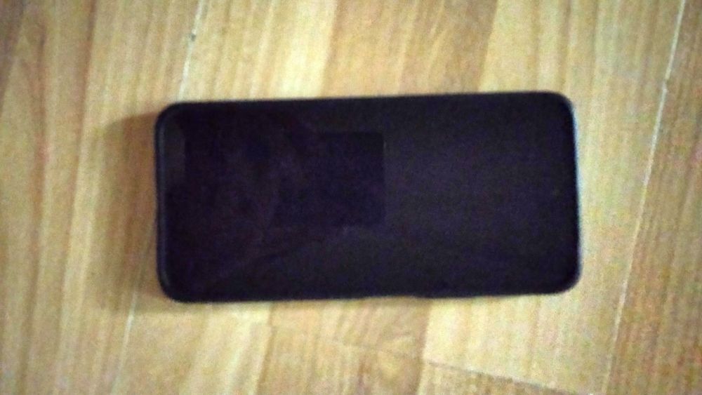 продам почти новый телефон oppo A6