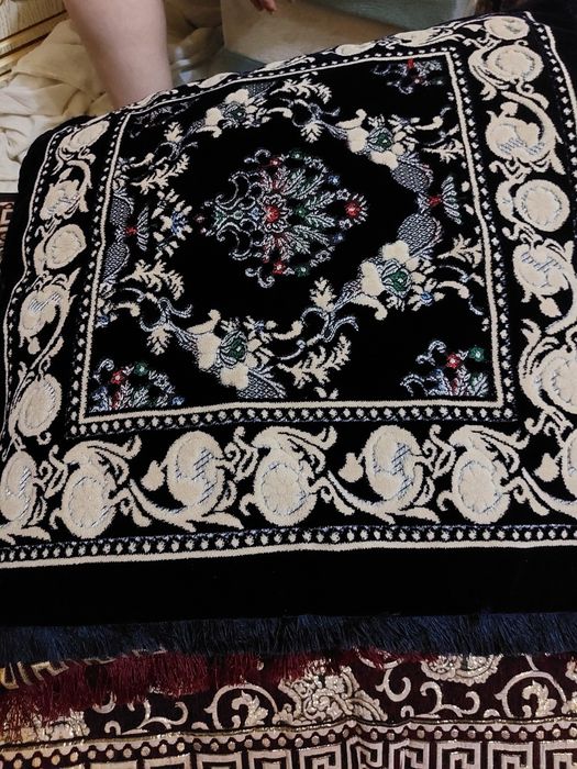 Подушкага налочка сотилади.