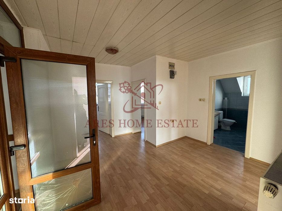 Casă 7 camere de vânzare/închiriere Izvin + anexă 90 mp- Comision 0