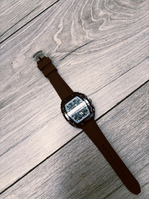 Сағат новый сатылады срочно