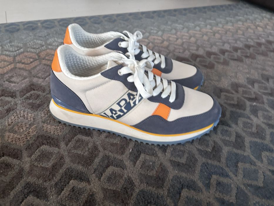 Vand adidasi Napapijri,noi