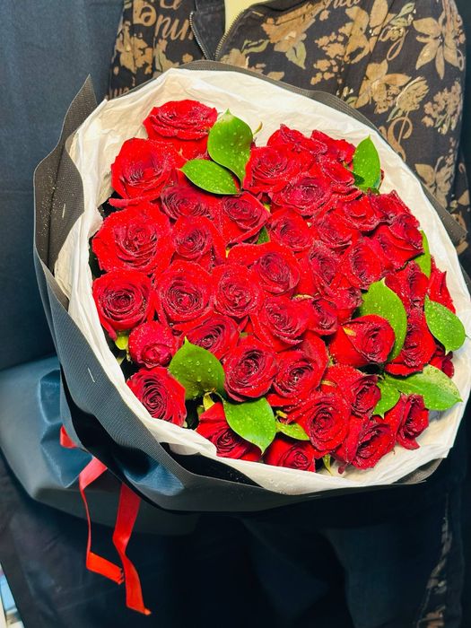 pionavidniy roza buket bables atirgul kelin gul qizil roza