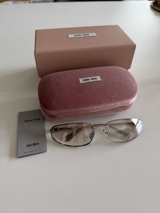 Слънчеви очила miu miu