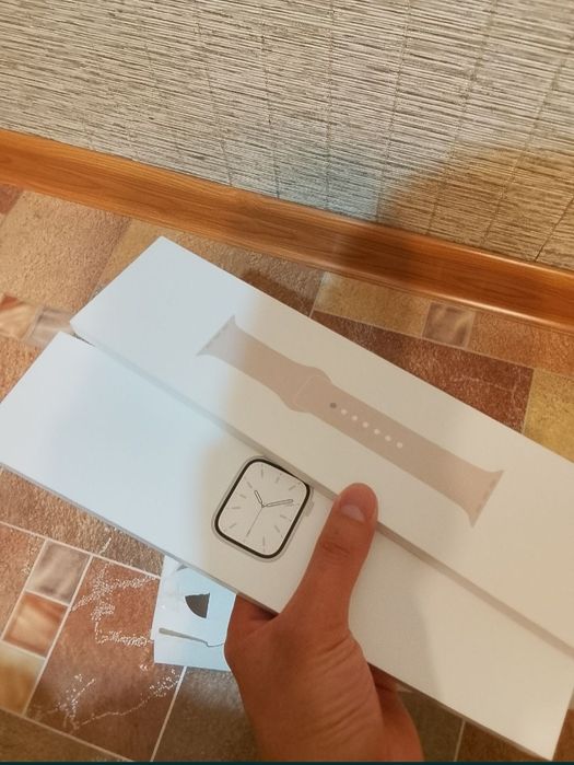 Продам часы Apple watch 7 series 41 mm