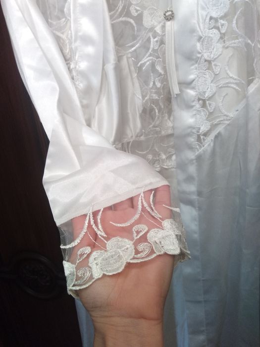 Новый Женская пеньюар.