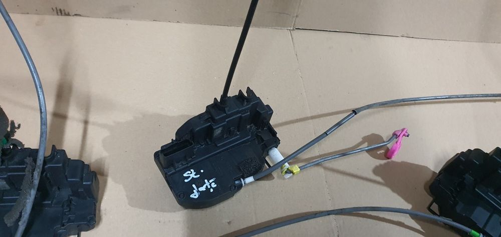 Broasca usa fata spate stanga dreapta nissan qashqai j10