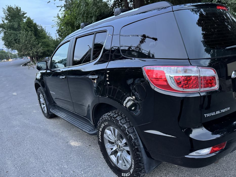 Trailblazer LTZ sotiladi