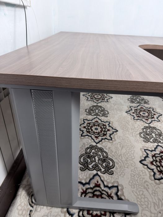 Office stol sotiladi