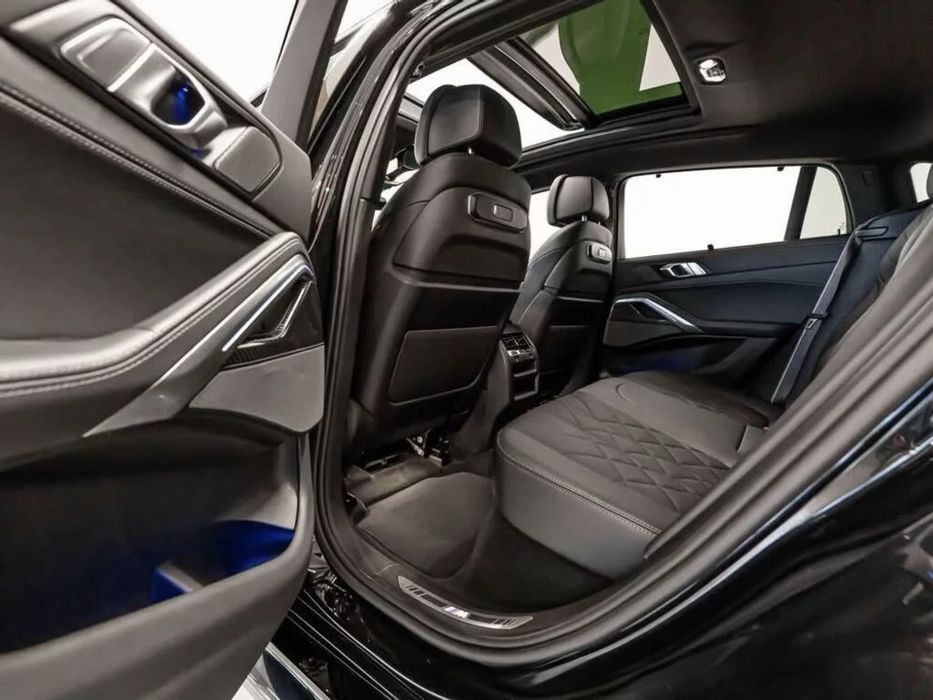 Preluare leasing  , rest 50 rate masina este in garantie