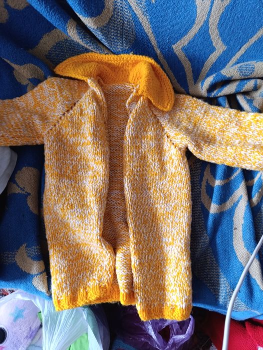 Продам куртку детскую