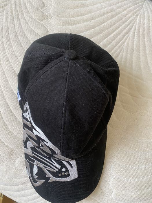 Мъжка шапка с козирка