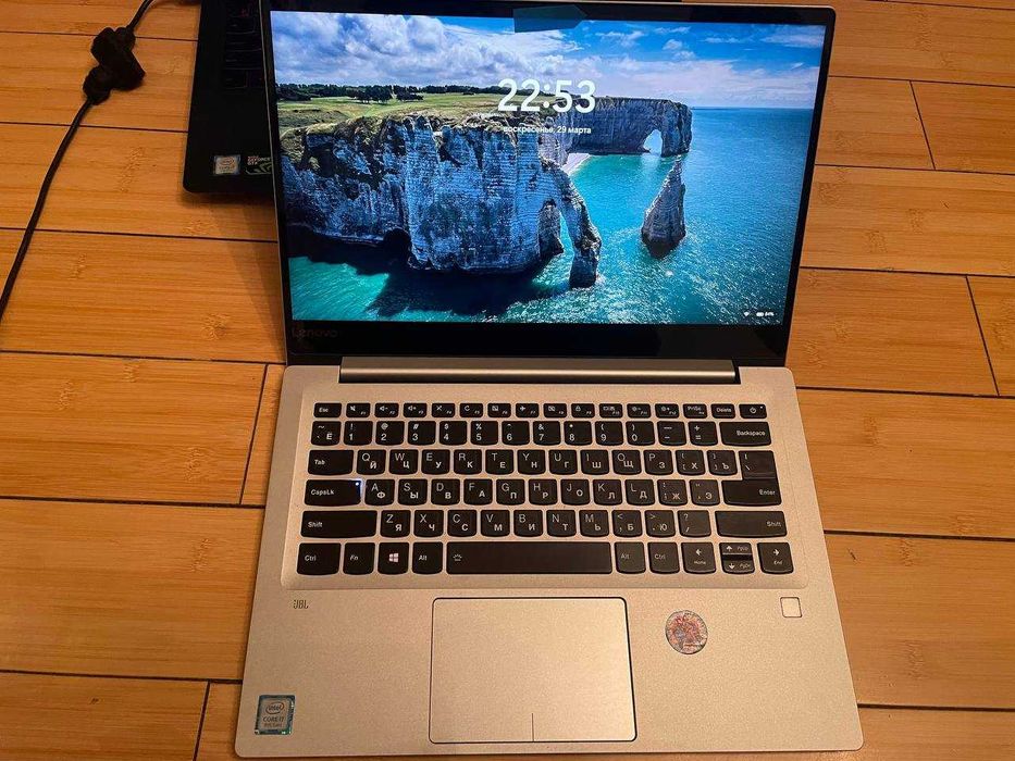 Ультрабук Lenovo IdeaPad 720S-14IKB