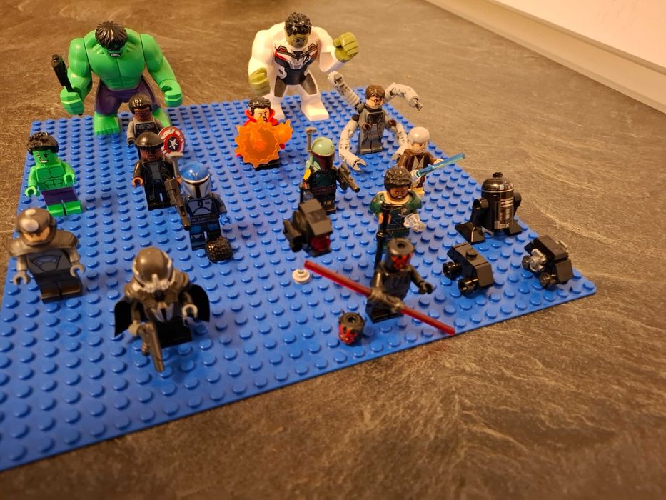 lego minifigurine originale LEGO