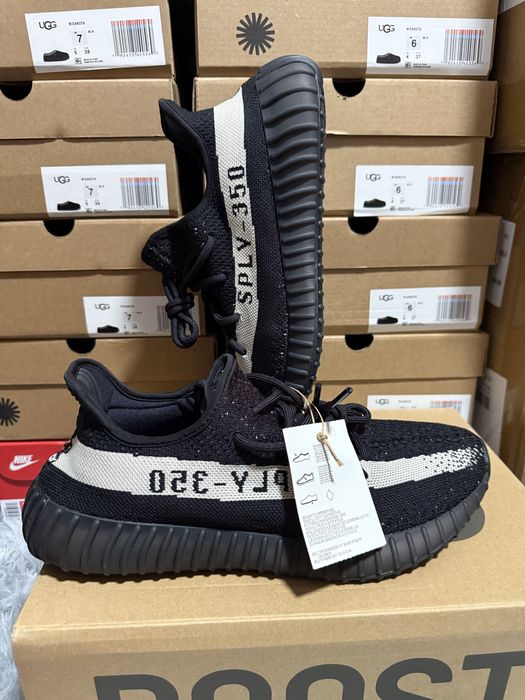 Yeezy Boost 350 Oreo
