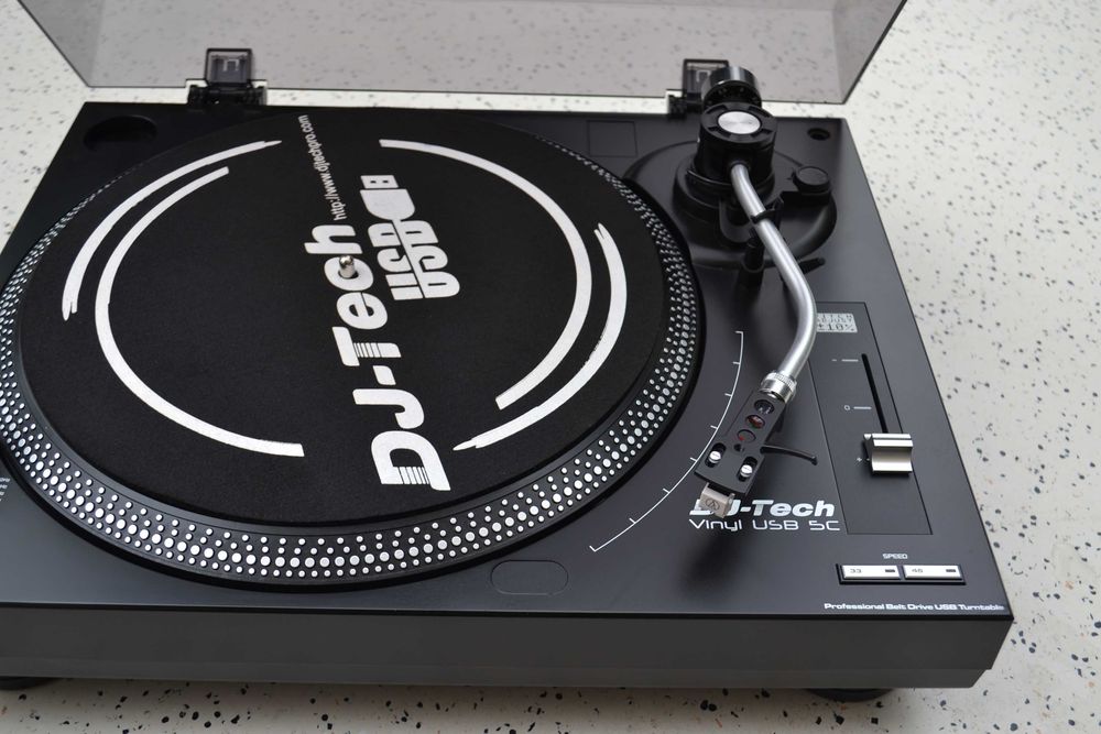 Pick up DJ Tech model Vinyl USB 5 C
