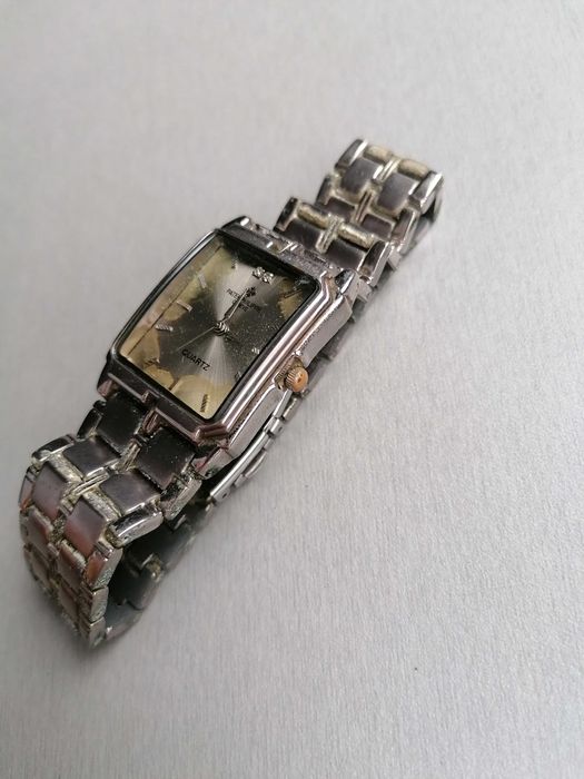 неработещи швейцарски  дамски часовници