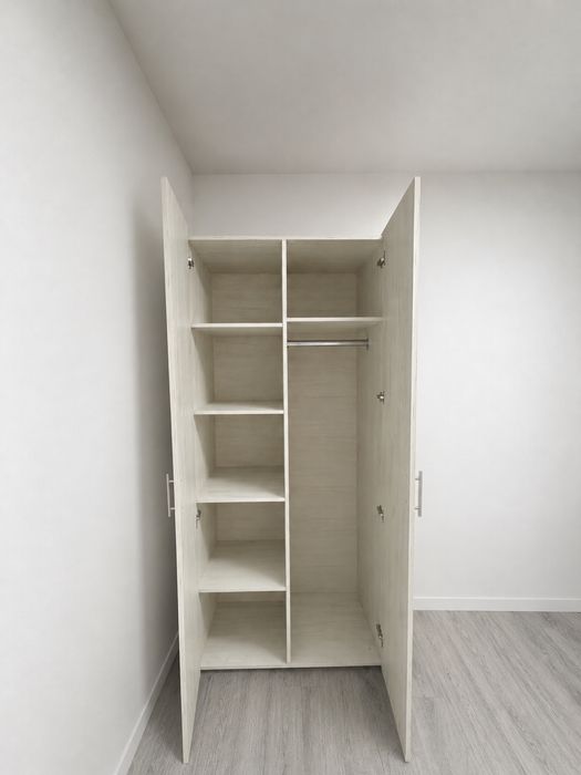 Mobilă living / cameră tineret – stare foarte bună