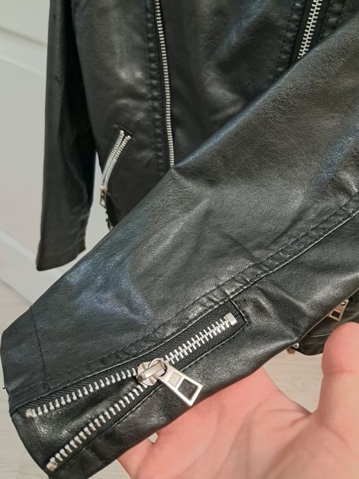 Детская кожаная куртка