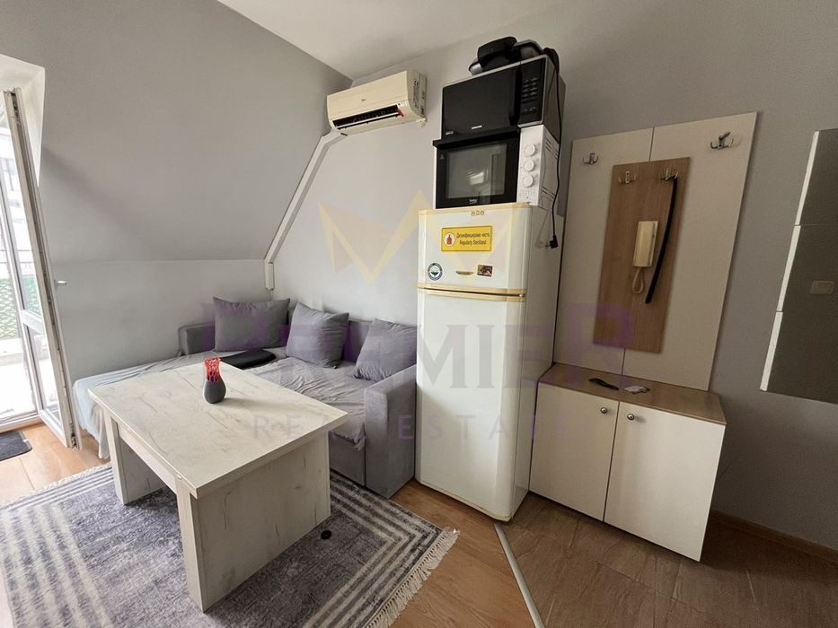 Дава се под наем Двустаен апартамент в Варна, Левски - 40 кв.м за 357 € - Снимка #2