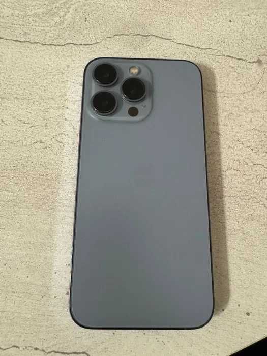 Продам Iphone 13 pro