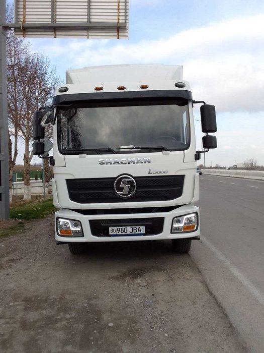 Грузовой автомобиль SHACMAN L3000