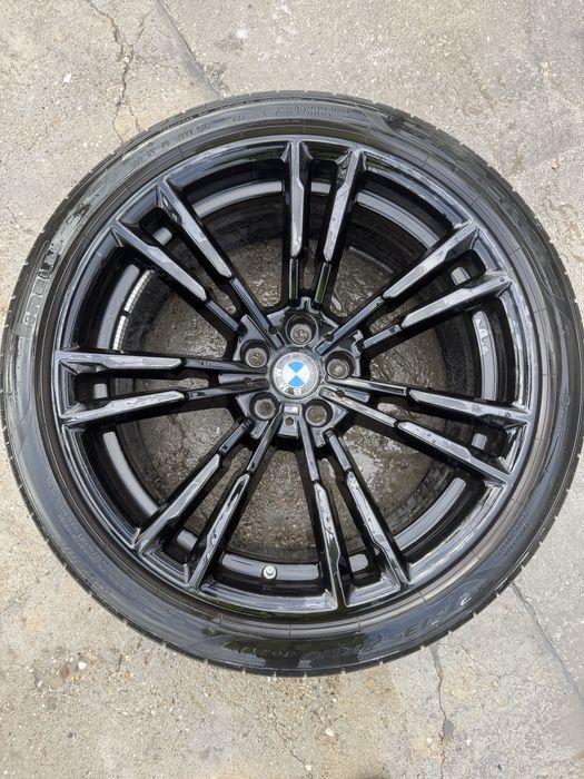 Оригинални джанти БМВ 20" + 4 летни гуми Pirelli P zero  275/35 R20