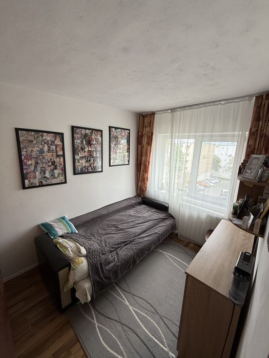 Vand apartament 3 camere UNIRII