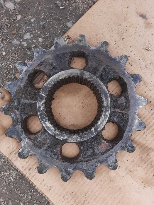 ЮМЗ Д-65 Продаю запчасти