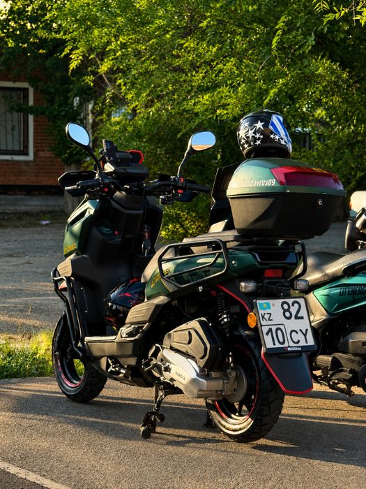 Продам скутер танк