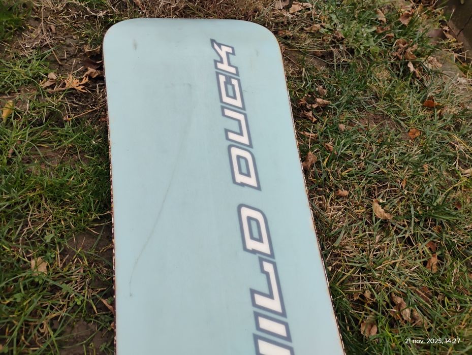 Vând placa  snowboard