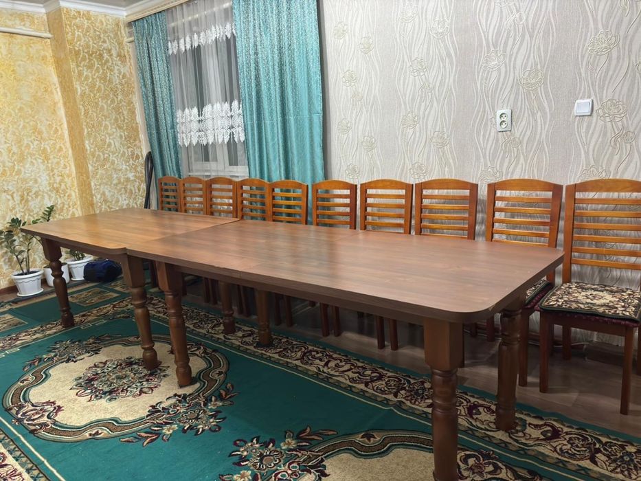 Продам  стол в гостиную