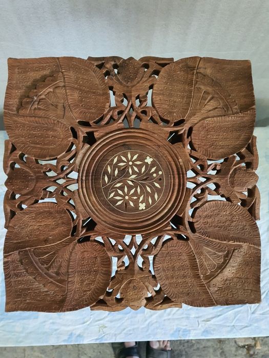 Столик красное дерево Индия