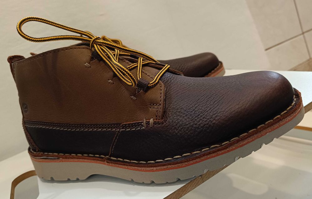Ghete lace up 41 41.5 premium Clarks NOI piele naturala moale