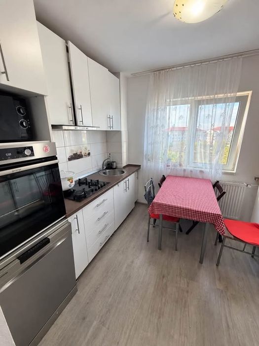 Apartament cu 3 camere decomandat , zona Calea Aradului