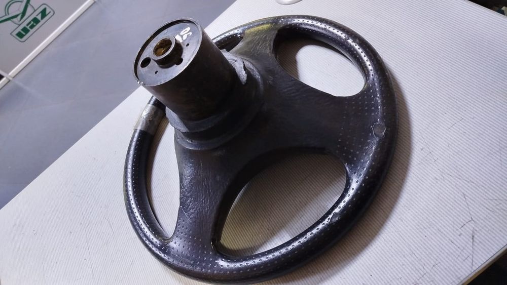 Руль оригинал ваз 2106 новый