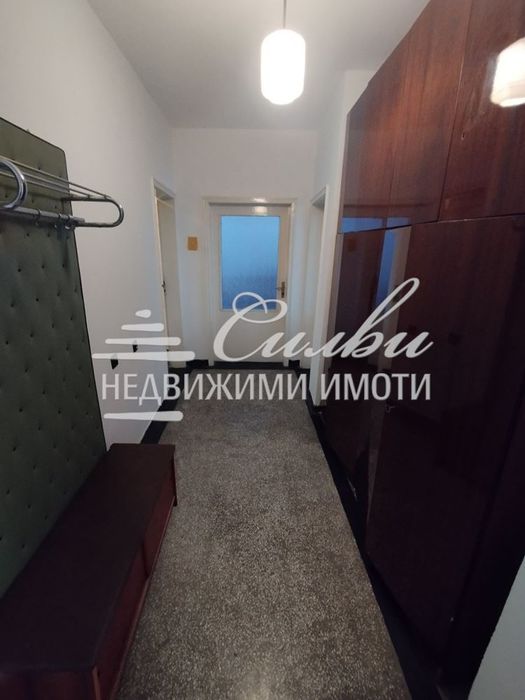 Дава се под наем Четиристаен апартамент в Шумен, Център - 108 кв.м за 306 € - Снимка #10