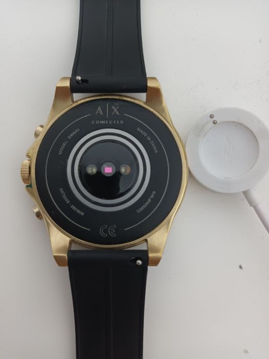 Smartwatch Armani Excange Gold