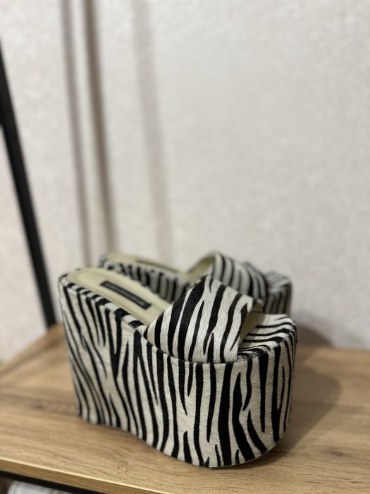 Босоножки Roberto Cavalli