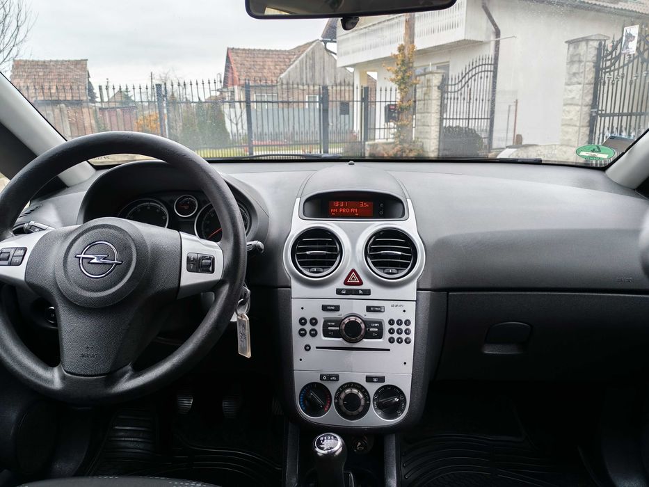 Opel Corsa D 1.2 Benzină, 80 CP, Climă, Euro 5, Import Germania